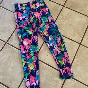 (A237)Vibrant Floral Leggings Size Small by Tek Gear